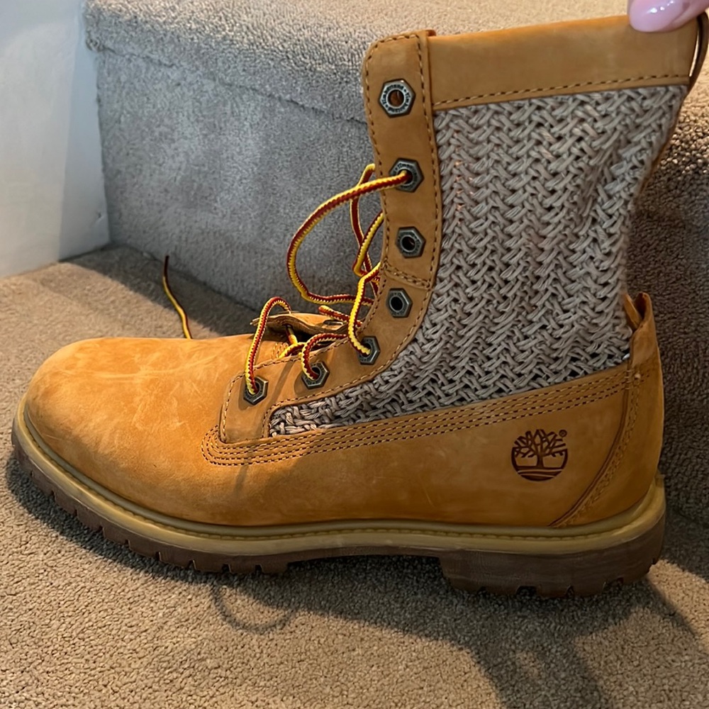 Timberland Crotchet Boots. Size 9. New